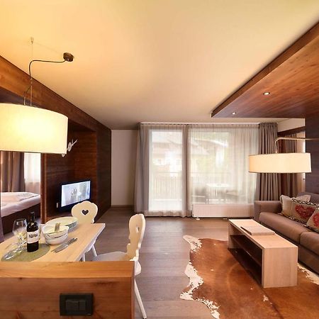 Ariston Dolomiti Residence Dobbiaco Extérieur photo