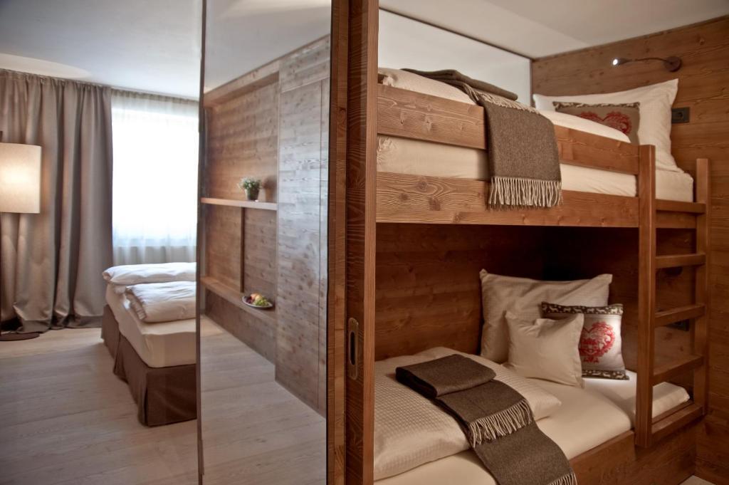 Ariston Dolomiti Residence Dobbiaco Extérieur photo