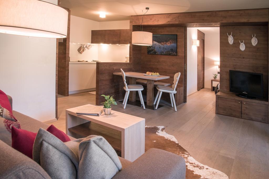 Ariston Dolomiti Residence Dobbiaco Extérieur photo