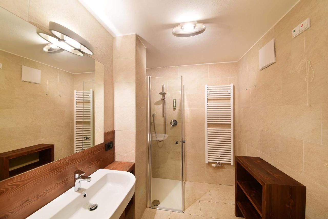 Ariston Dolomiti Residence Dobbiaco Extérieur photo